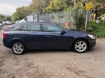 Used Volvo V60 2013 for sale - 76234468: Photo 3