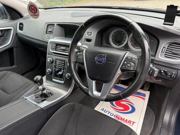 Used Volvo V60 2013 for sale - 76234468: Photo 6