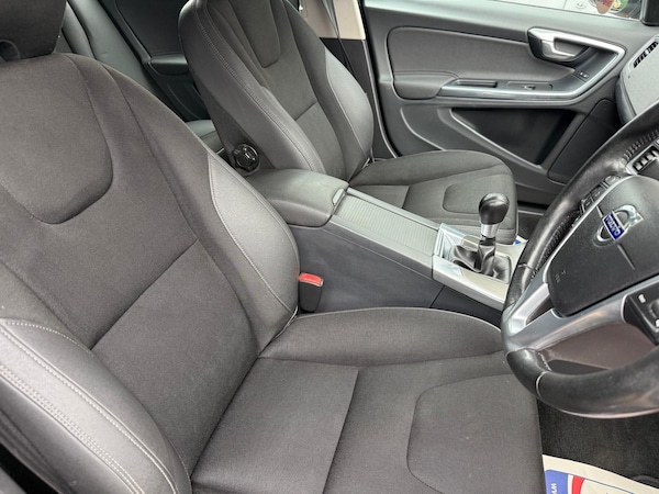 Used Volvo V60 2013 for sale - 76234468: Photo 7