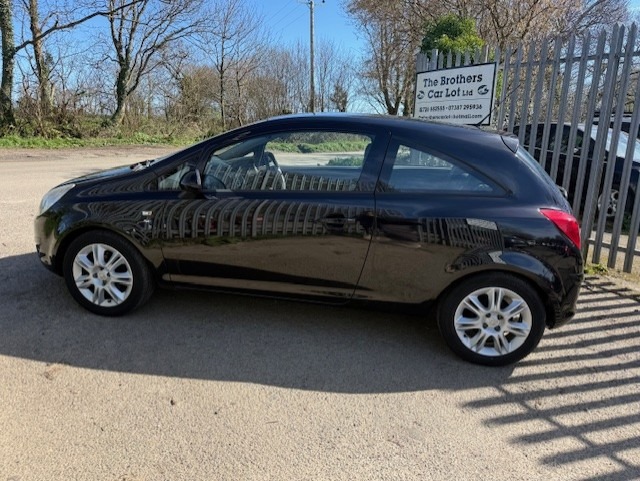 Used Vauxhall Corsa 2010 for sale - 77932573: Photo 5