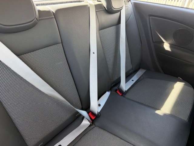 Used Vauxhall Corsa 2010 for sale - 77932573: Photo 7