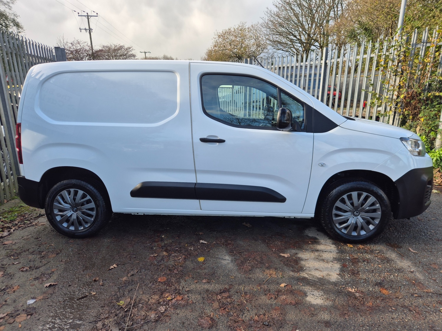 Used Citroen Berlingo 2021 for sale - 76626453: Photo 4