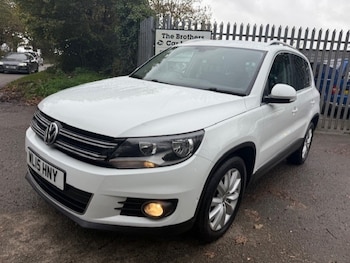 Volkswagen - Tiguan