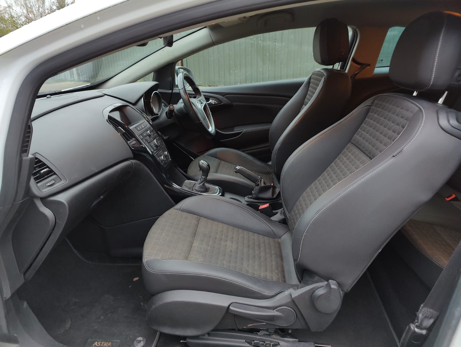 Used Vauxhall Astra GTC 2016 for sale - 76923987: Photo 16