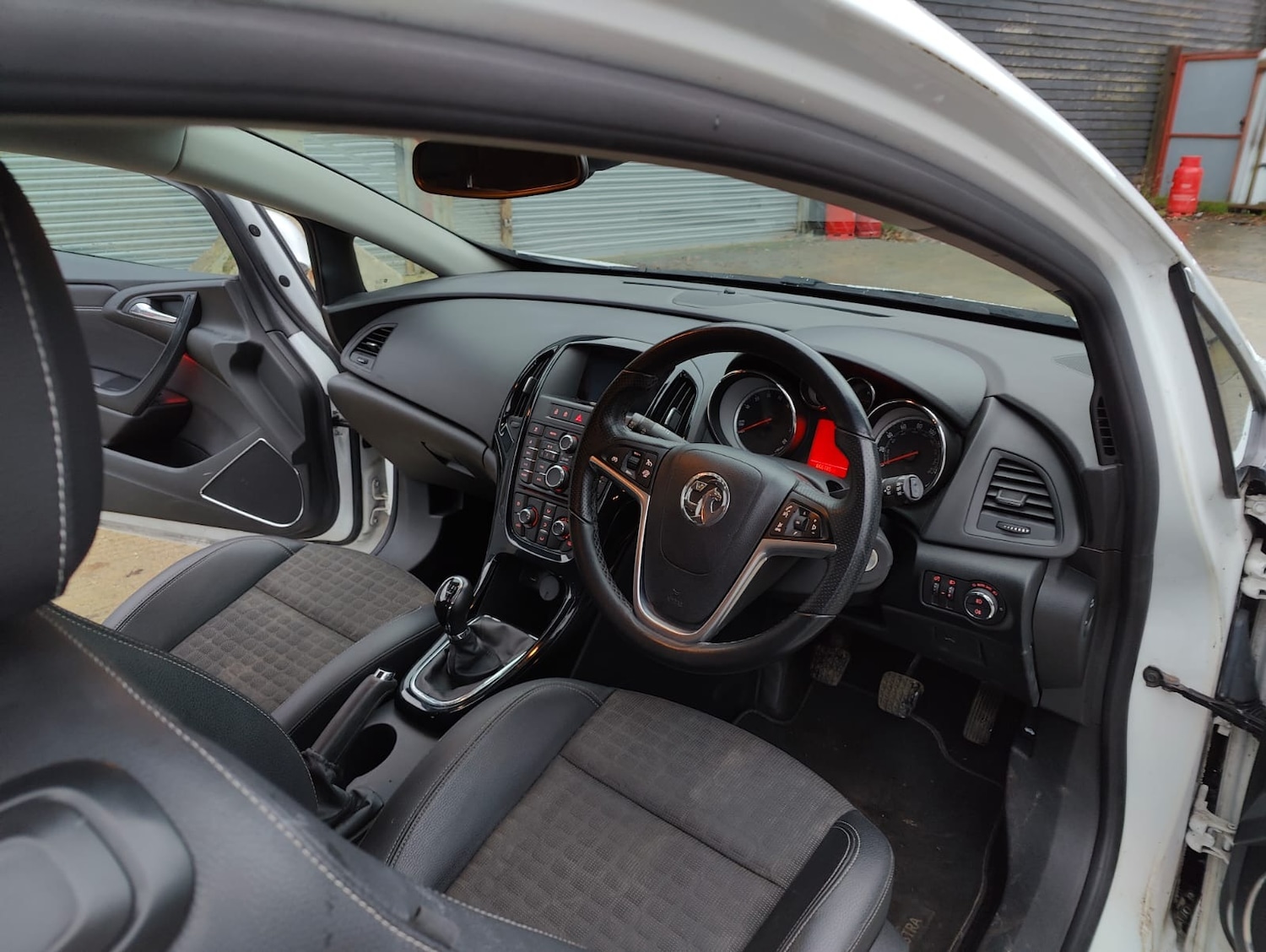 Used Vauxhall Astra GTC 2016 for sale - 76923987: Photo 28