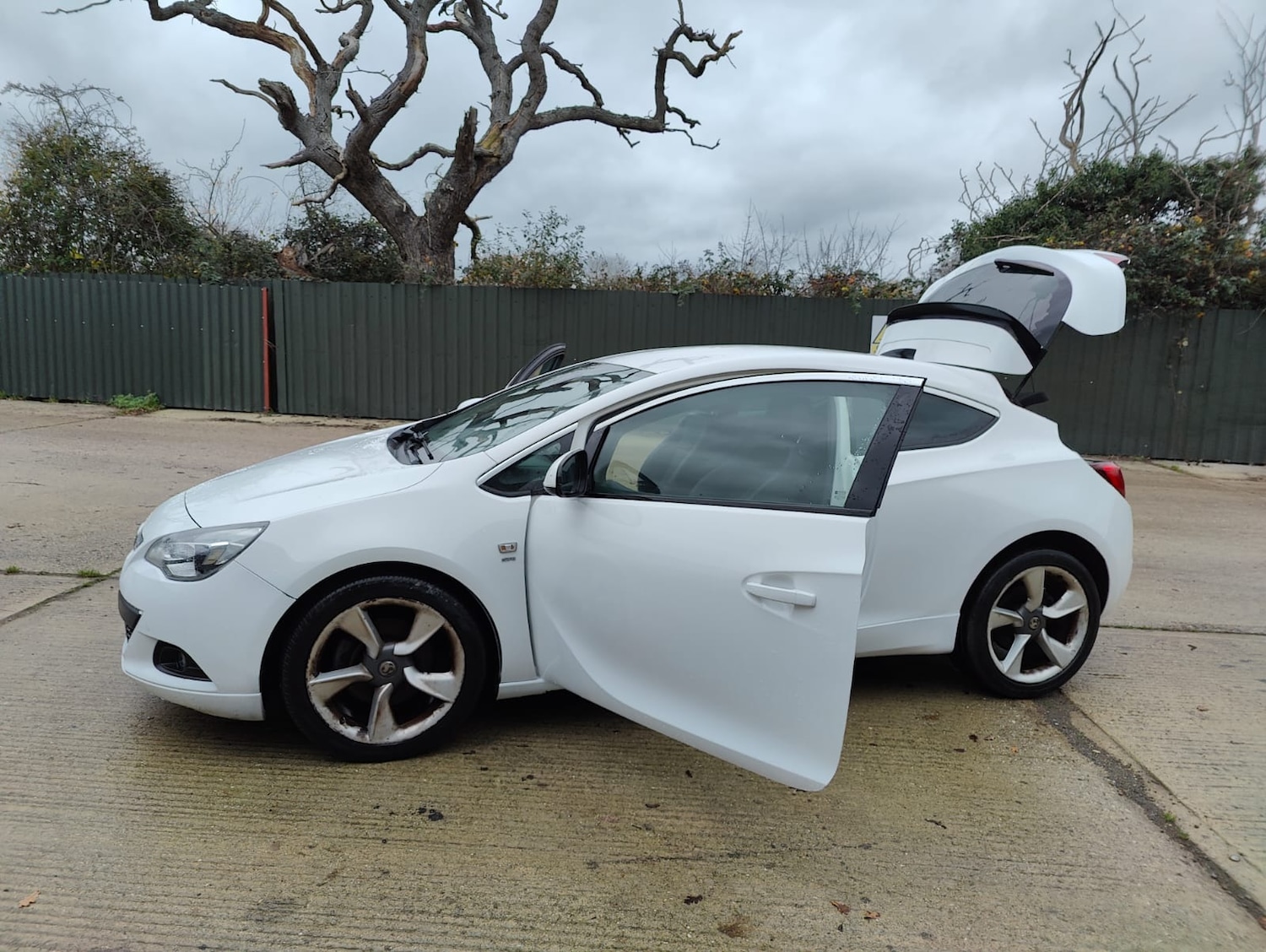 Used Vauxhall Astra GTC 2016 for sale - 76923987: Photo 39