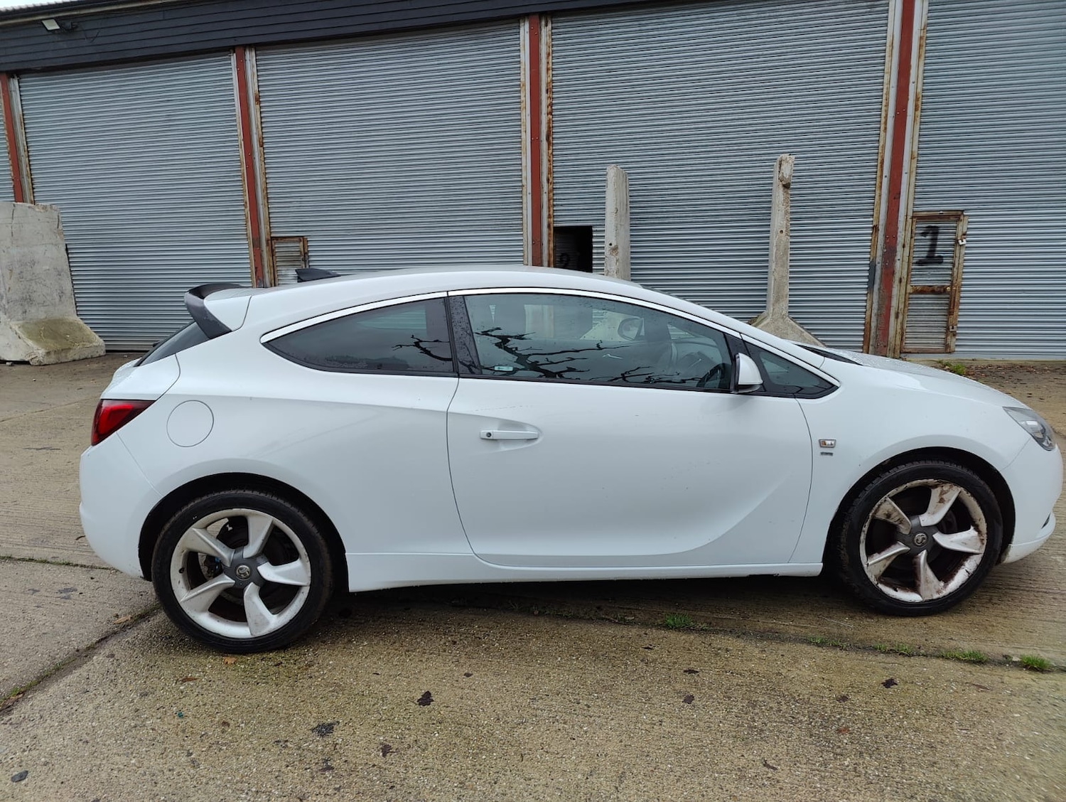 Used Vauxhall Astra GTC 2016 for sale - 76923987: Photo 4