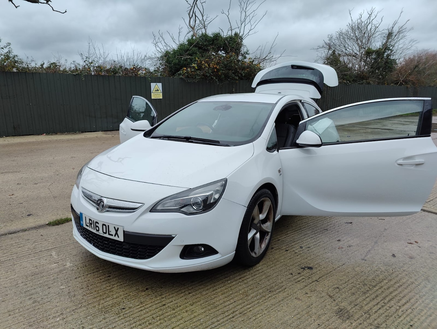 Used Vauxhall Astra GTC 2016 for sale - 76923987: Photo 40