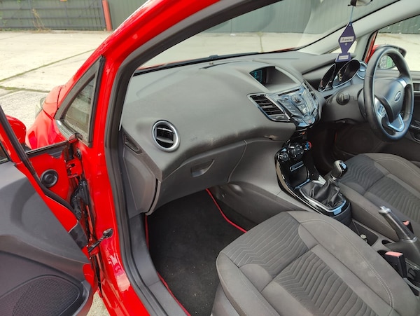 Used Ford Fiesta 2014 for sale - 76027815: Photo 14