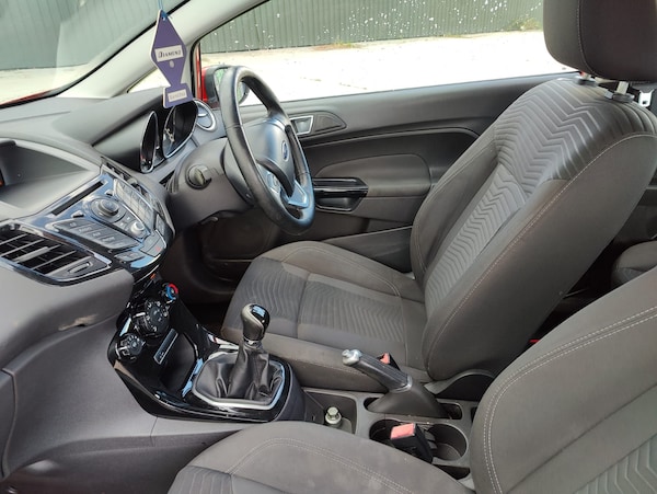 Used Ford Fiesta 2014 for sale - 76027815: Photo 15