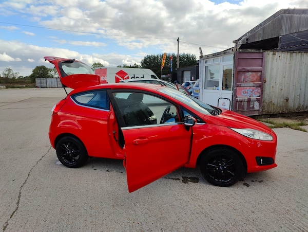 Used Ford Fiesta 2014 for sale - 76027815: Photo 29