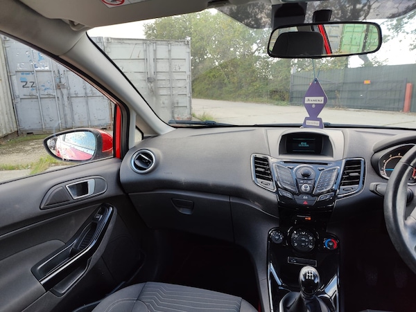 Used Ford Fiesta 2014 for sale - 76027815: Photo 38
