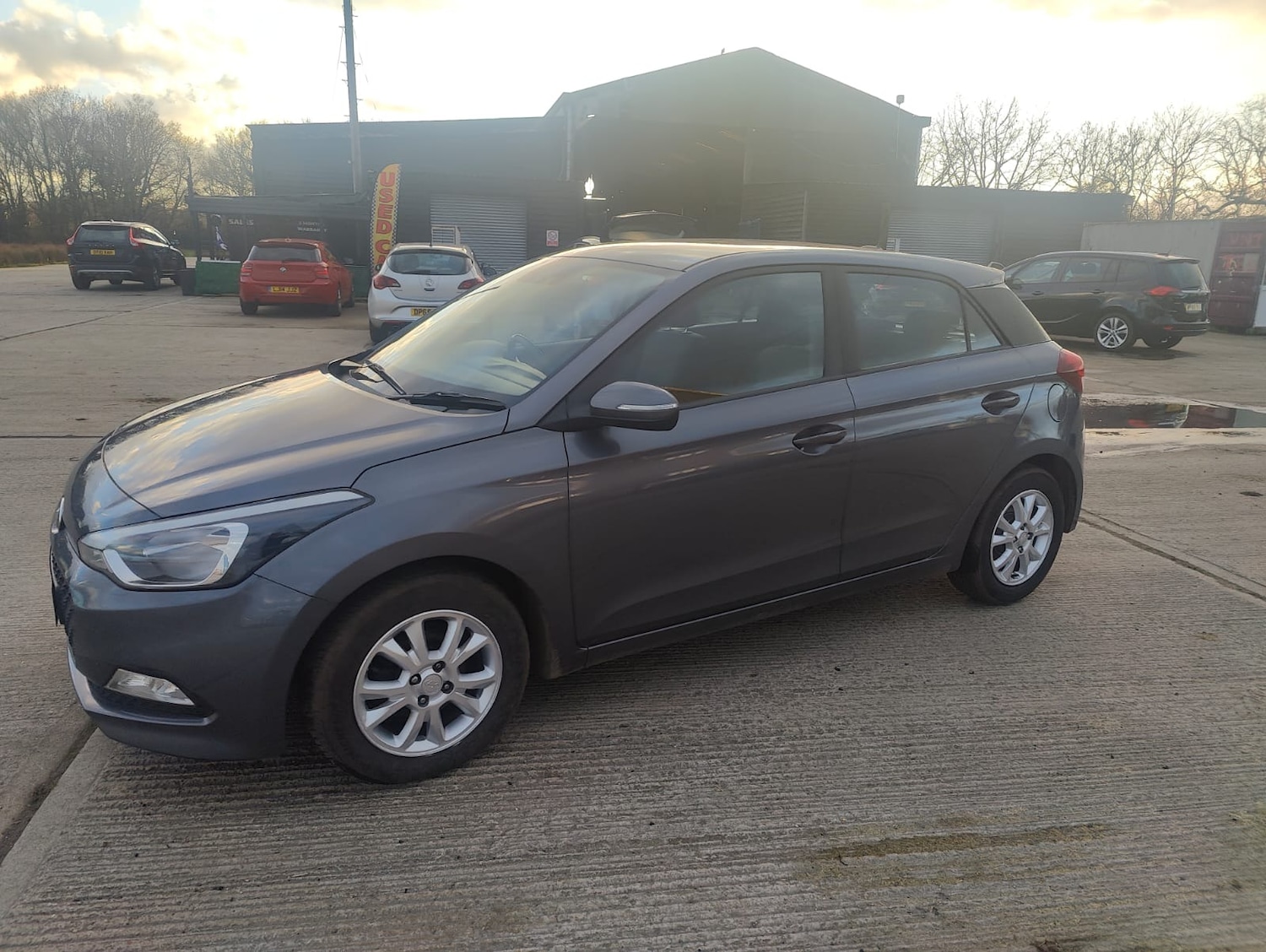 Used Hyundai i20 2017 for sale - 77707482: Photo 11