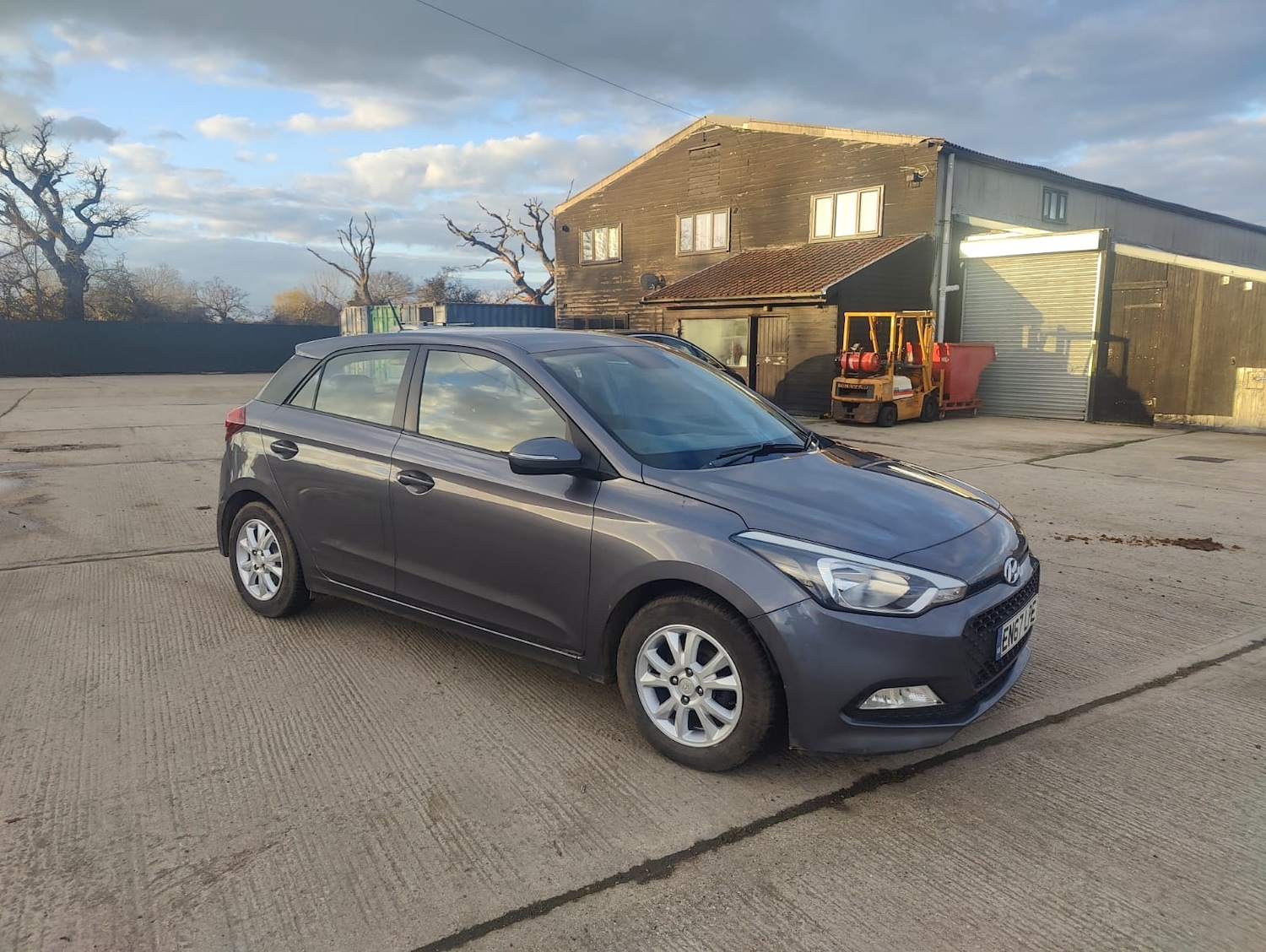 Used Hyundai i20 2017 for sale - 77707482: Photo 2