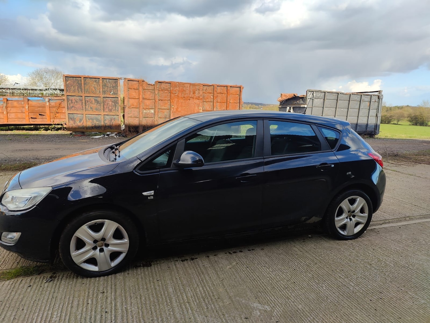 Used Vauxhall Astra 2011 for sale - 77890461: Photo 11