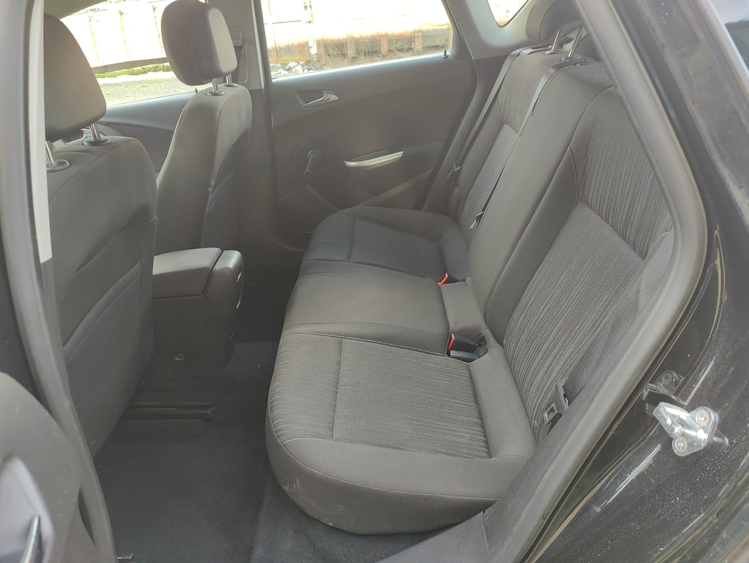 Used Vauxhall Astra 2011 for sale - 77890461: Photo 21