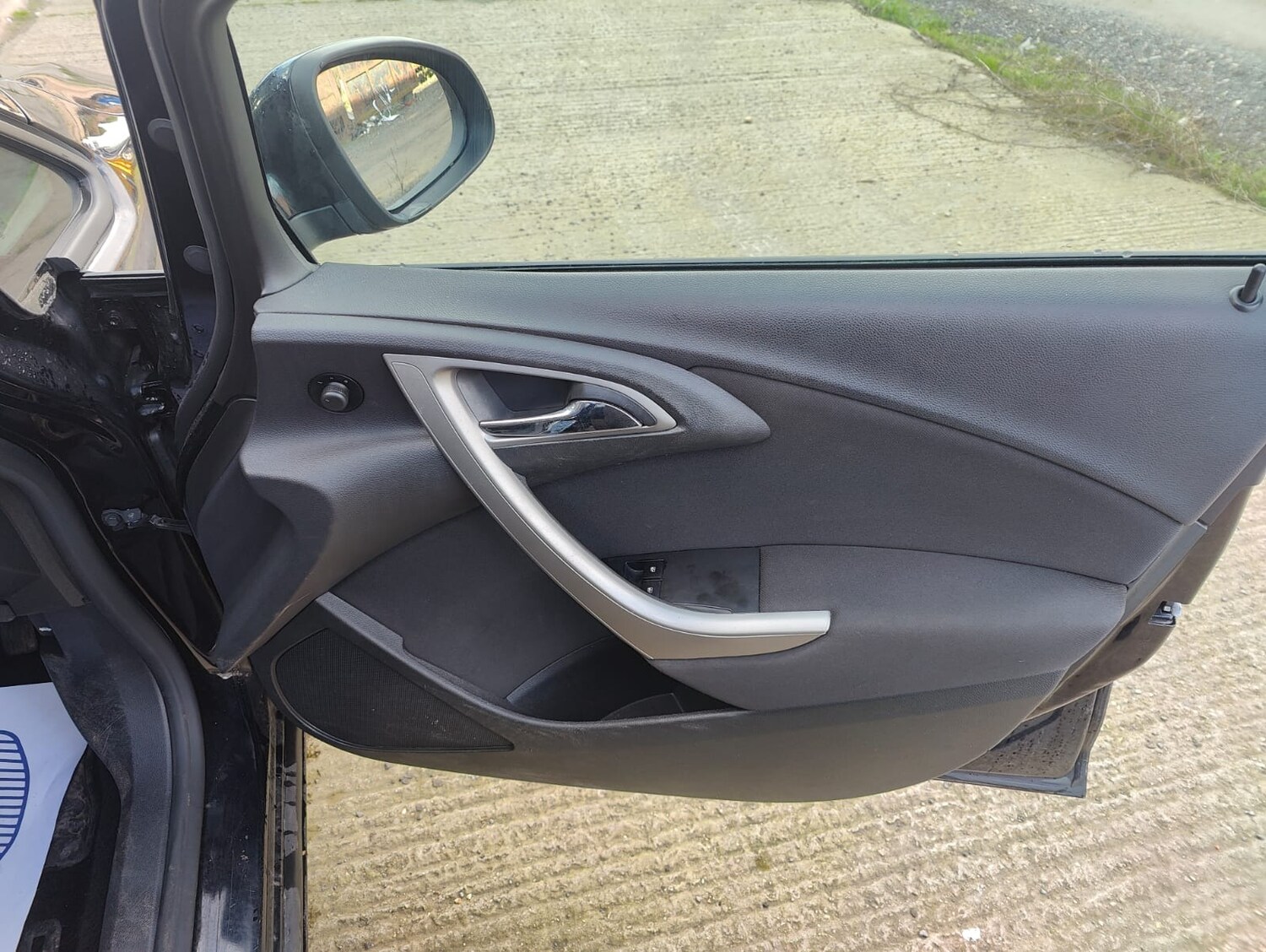 Used Vauxhall Astra 2011 for sale - 77890461: Photo 30