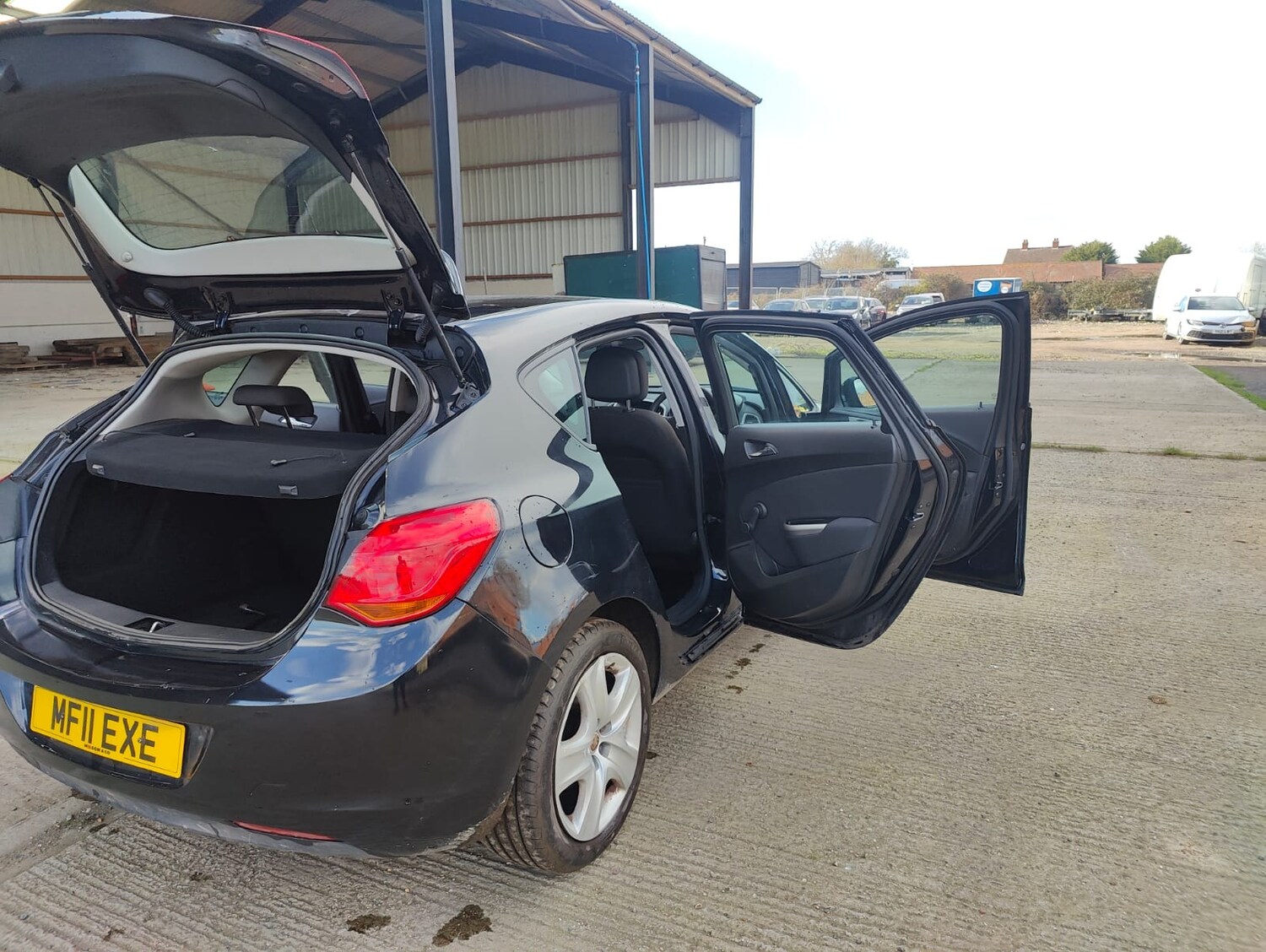 Used Vauxhall Astra 2011 for sale - 77890461: Photo 37