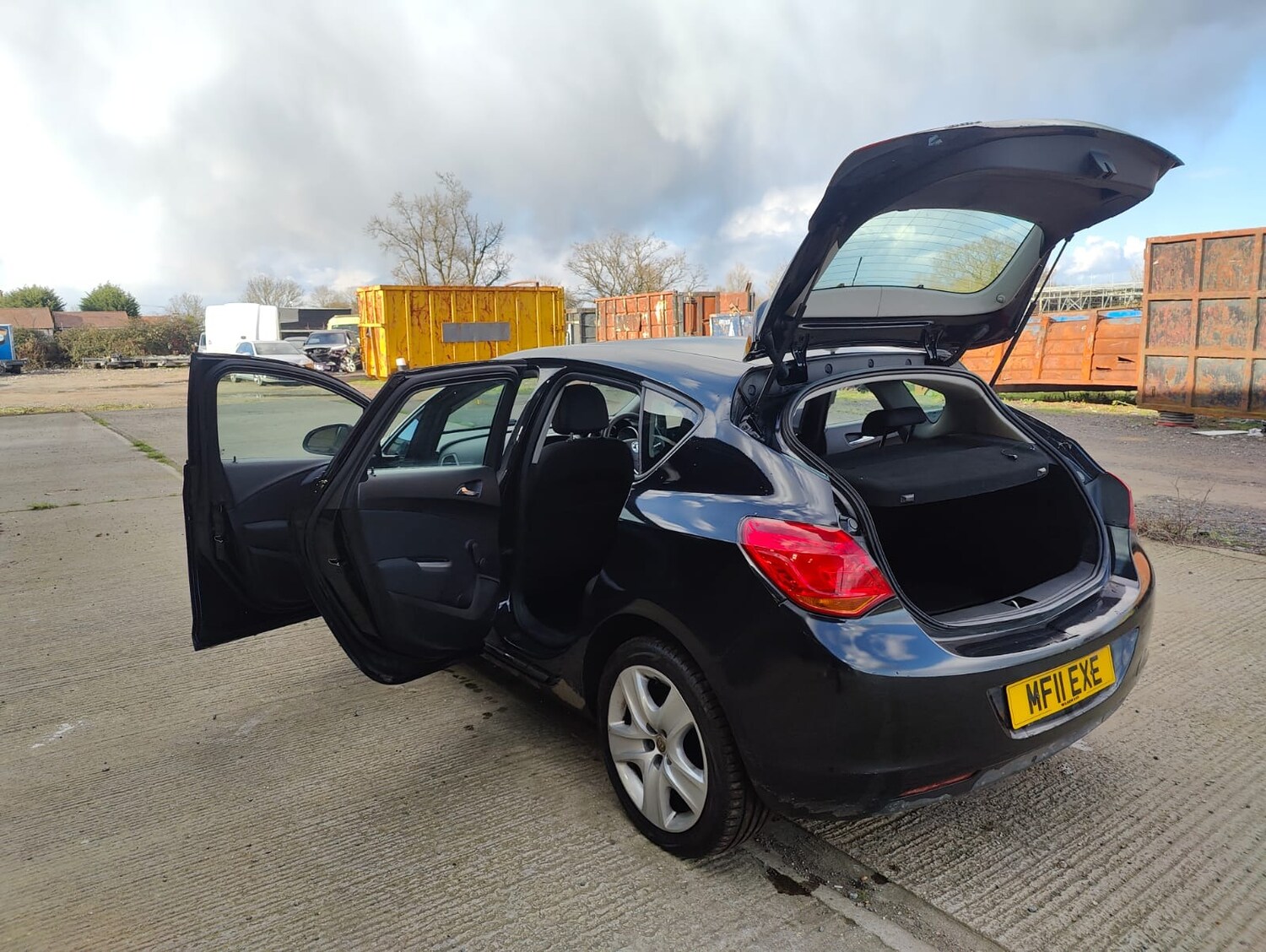 Used Vauxhall Astra 2011 for sale - 77890461: Photo 38