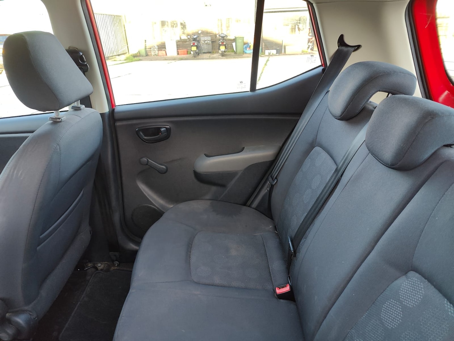 Used Hyundai i10 2011 for sale - 76600157: Photo 21