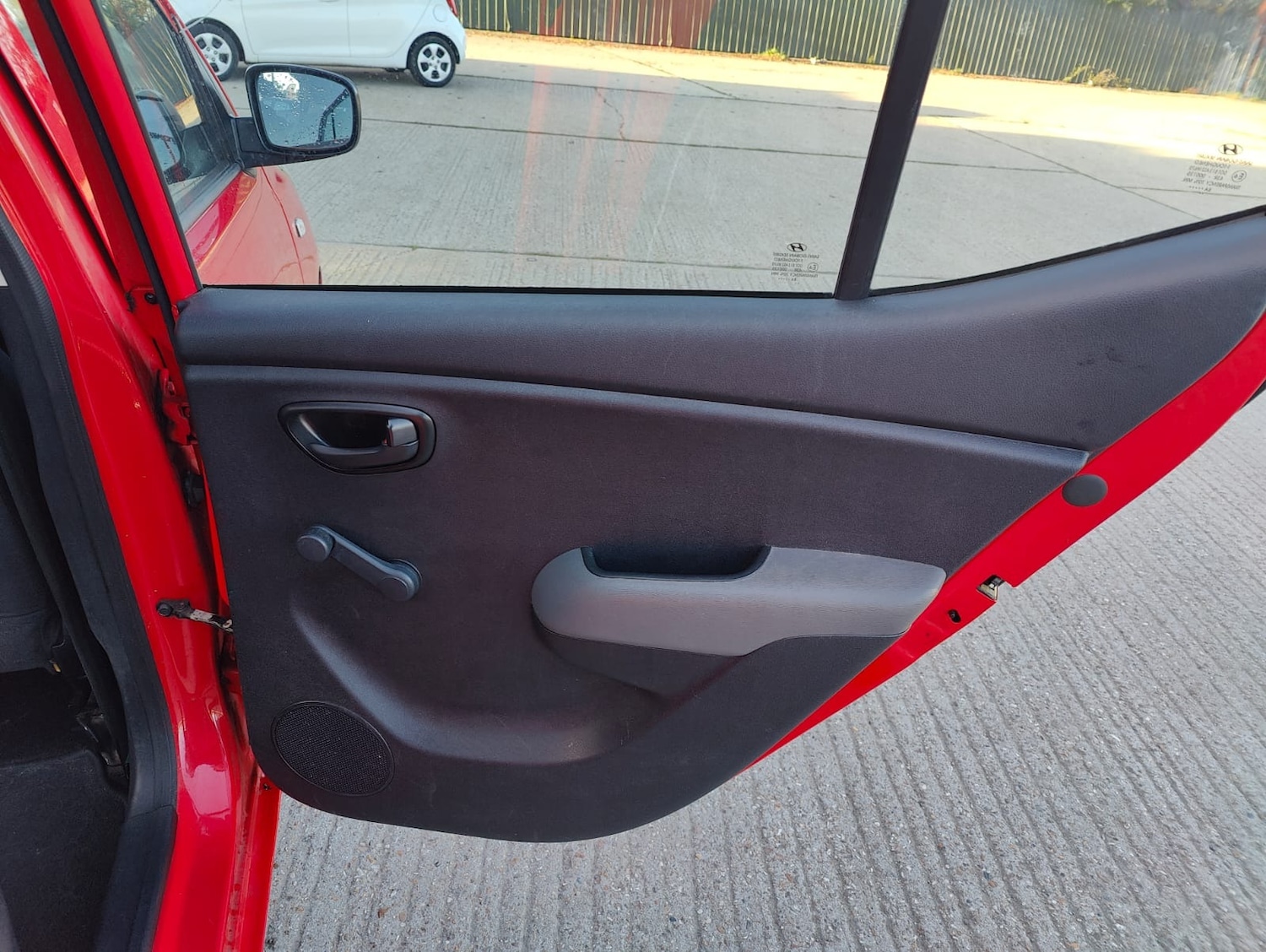 Used Hyundai i10 2011 for sale - 76600157: Photo 25