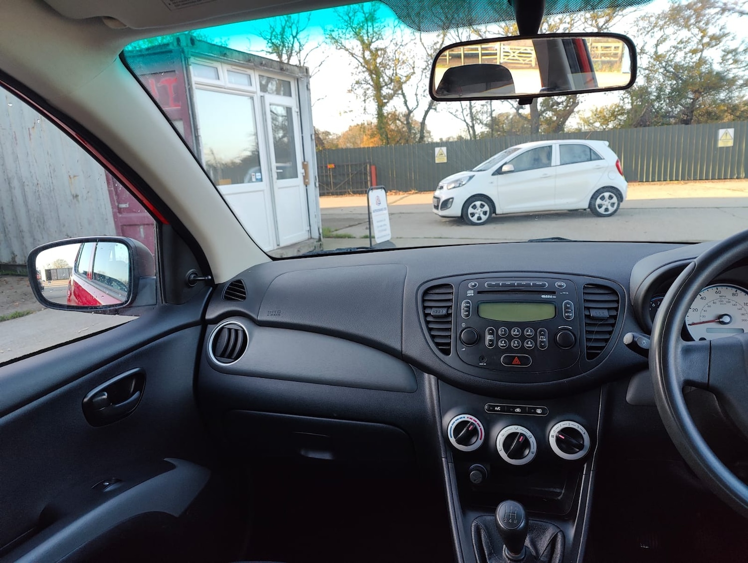 Used Hyundai i10 2011 for sale - 76600157: Photo 44