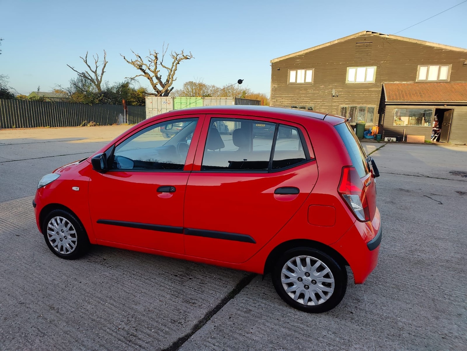 Used Hyundai i10 2011 for sale - 76600157: Photo 8