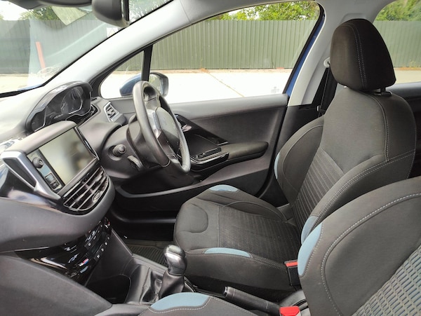 Used Peugeot 208 2015 for sale - 75334150: Photo 17