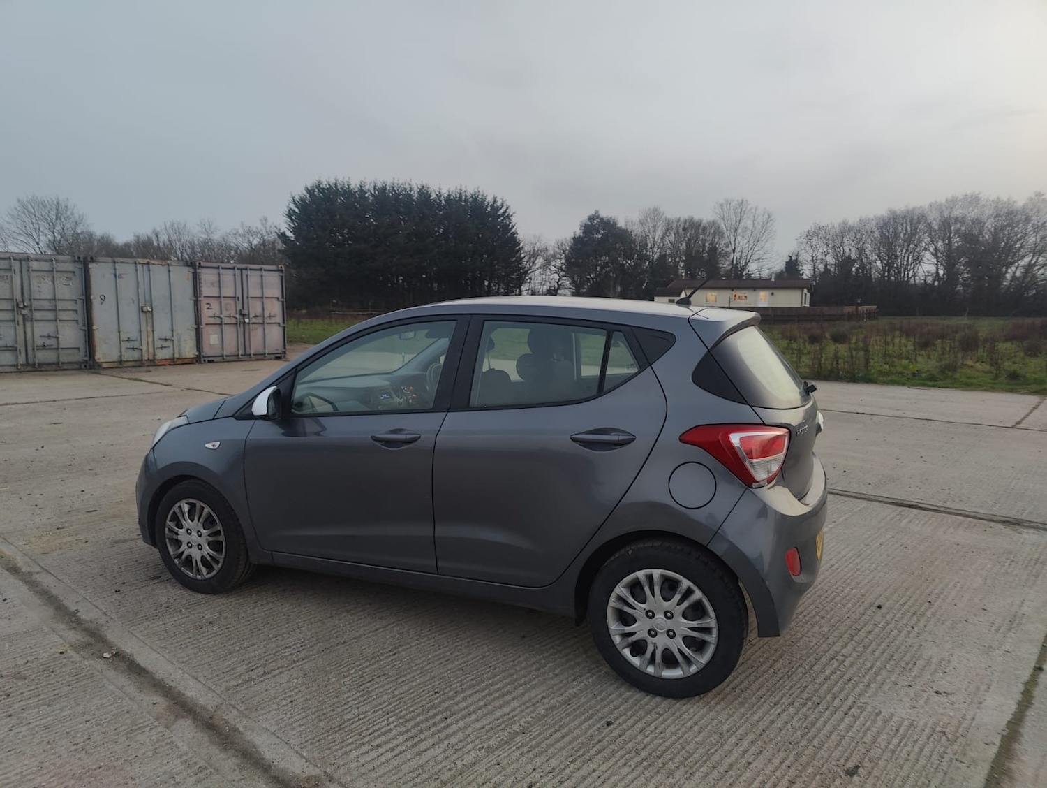 Used Hyundai i10 2016 for sale - 77765870: Photo 15