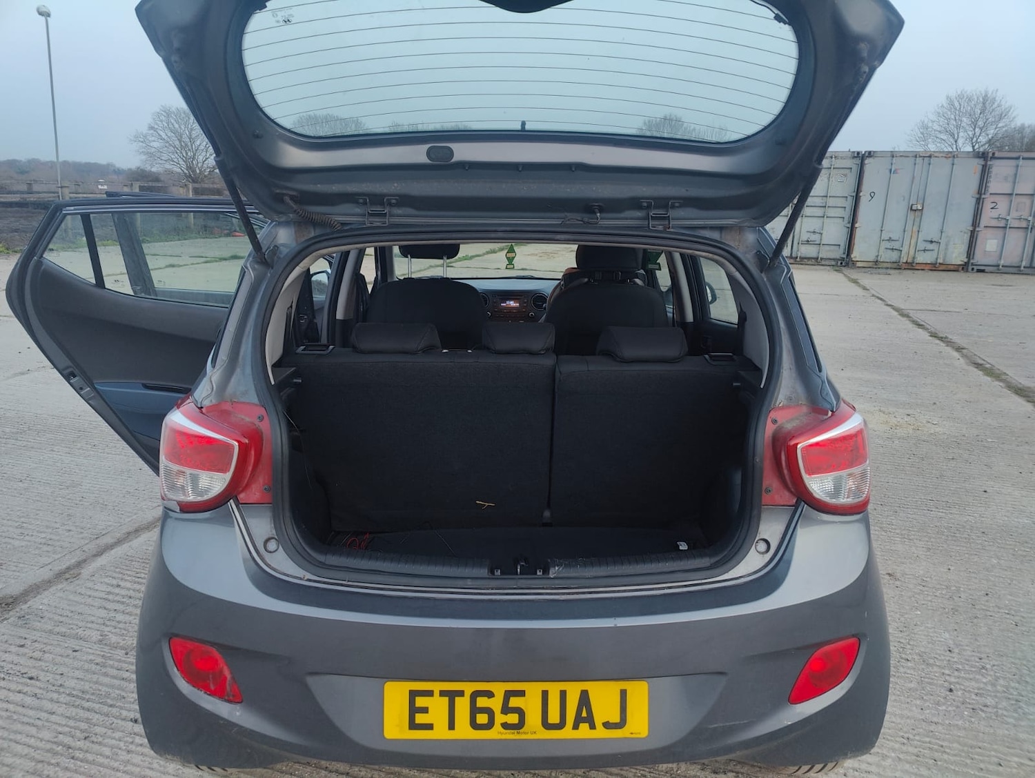 Used Hyundai i10 2016 for sale - 77765870: Photo 24