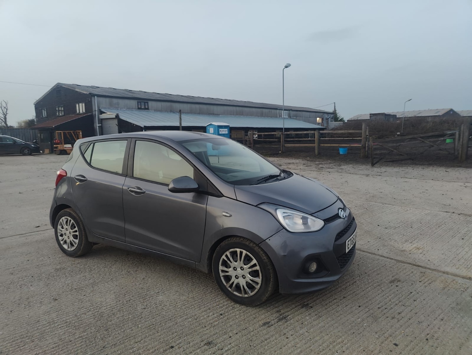 Used Hyundai i10 2016 for sale - 77765870: Photo 3