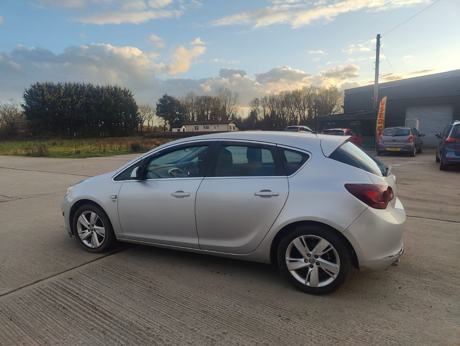 Used Vauxhall Astra 2015 for sale - 77704570: Photo 9