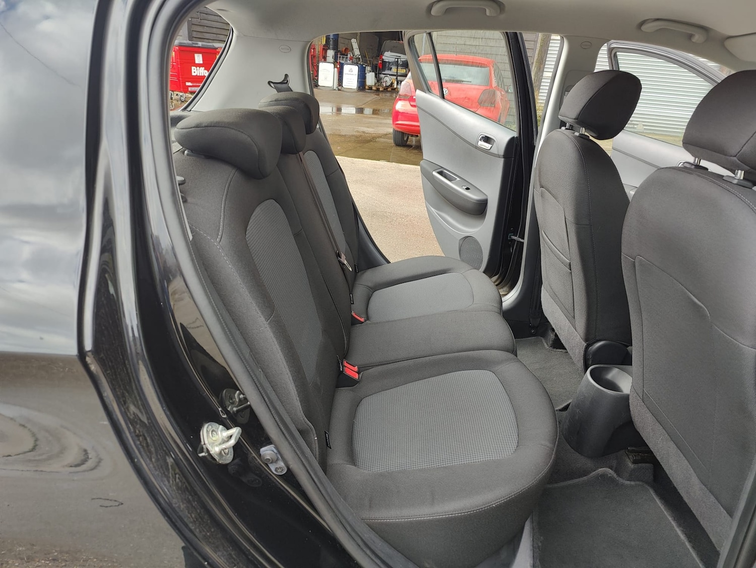 Used Hyundai i20 2013 for sale - 76765066: Photo 24