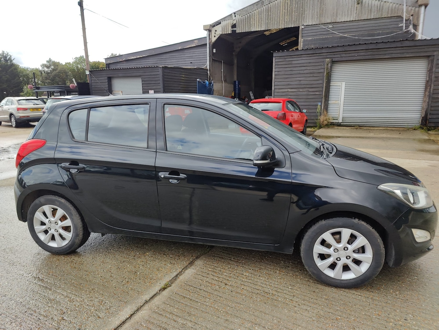 Used Hyundai i20 2013 for sale - 76765066: Photo 3