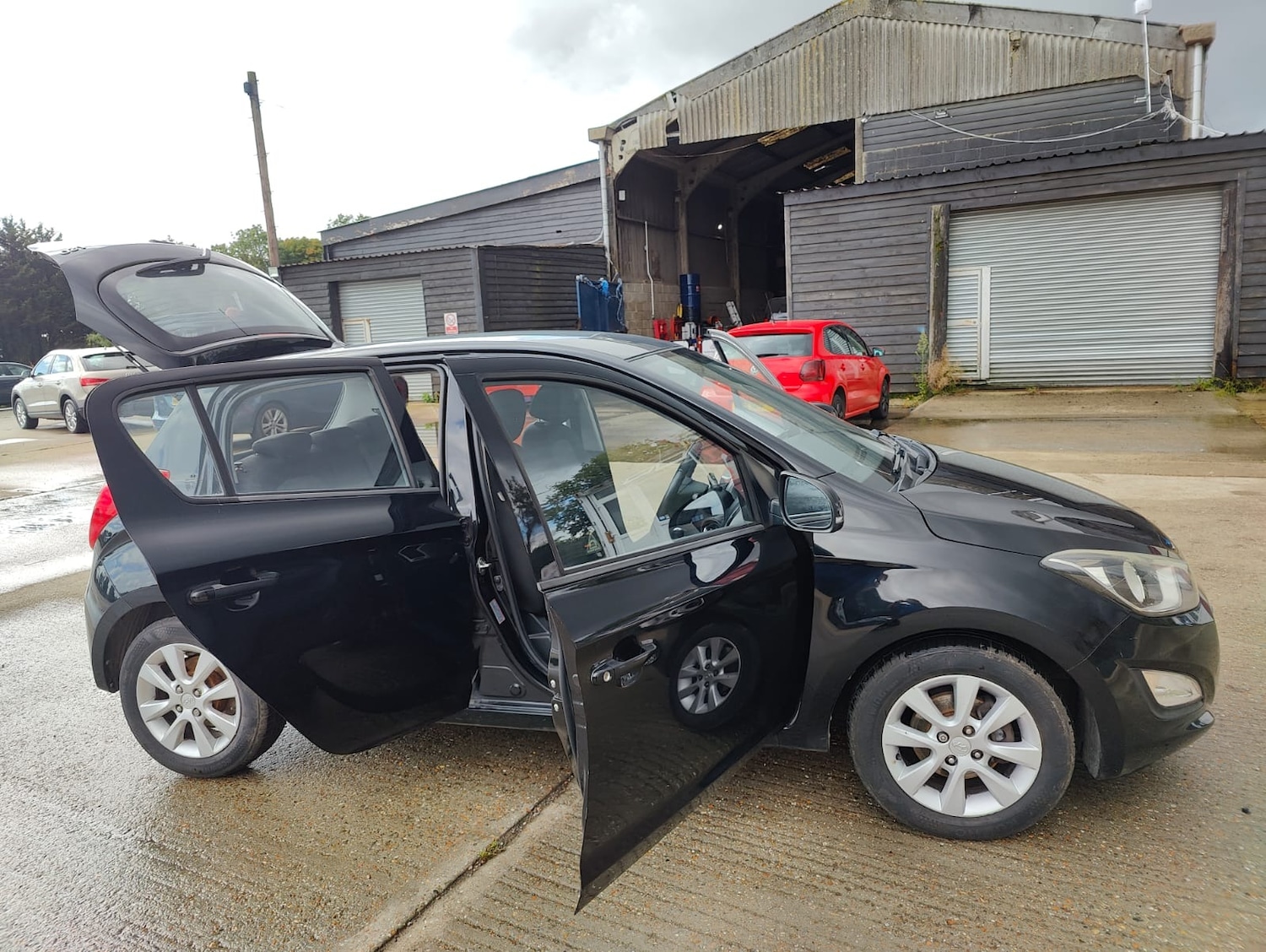 Used Hyundai i20 2013 for sale - 76765066: Photo 38