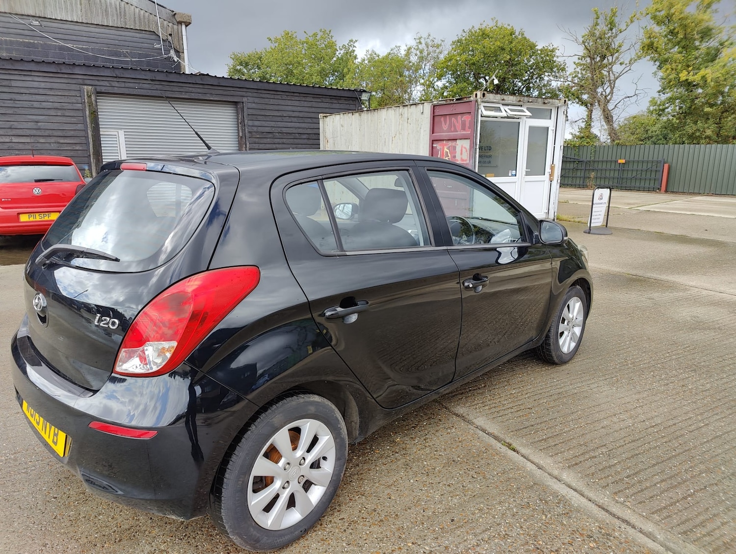 Used Hyundai i20 2013 for sale - 76765066: Photo 4