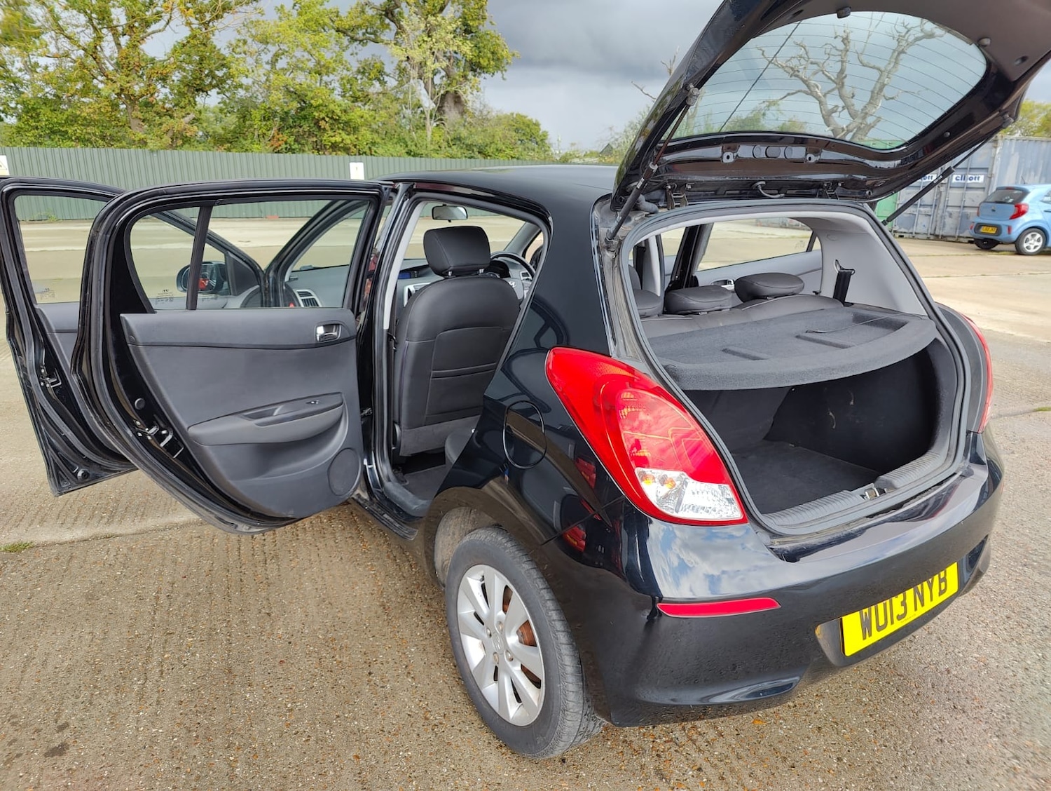 Used Hyundai i20 2013 for sale - 76765066: Photo 40