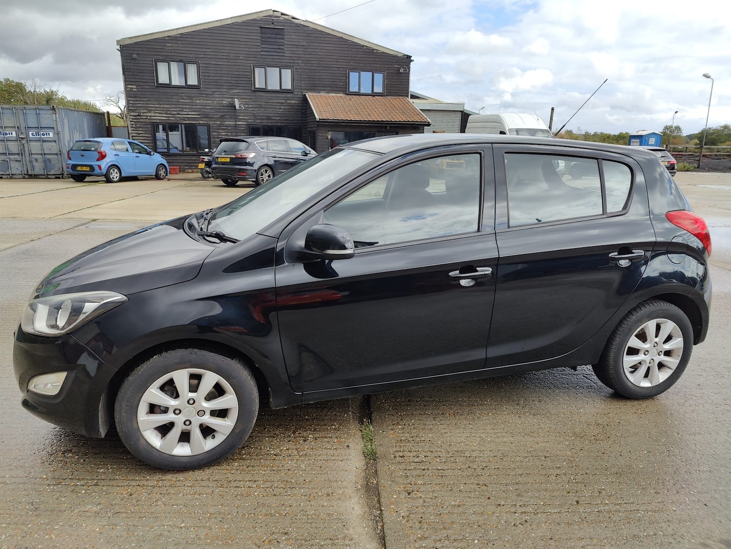 Used Hyundai i20 2013 for sale - 76765066: Photo 9