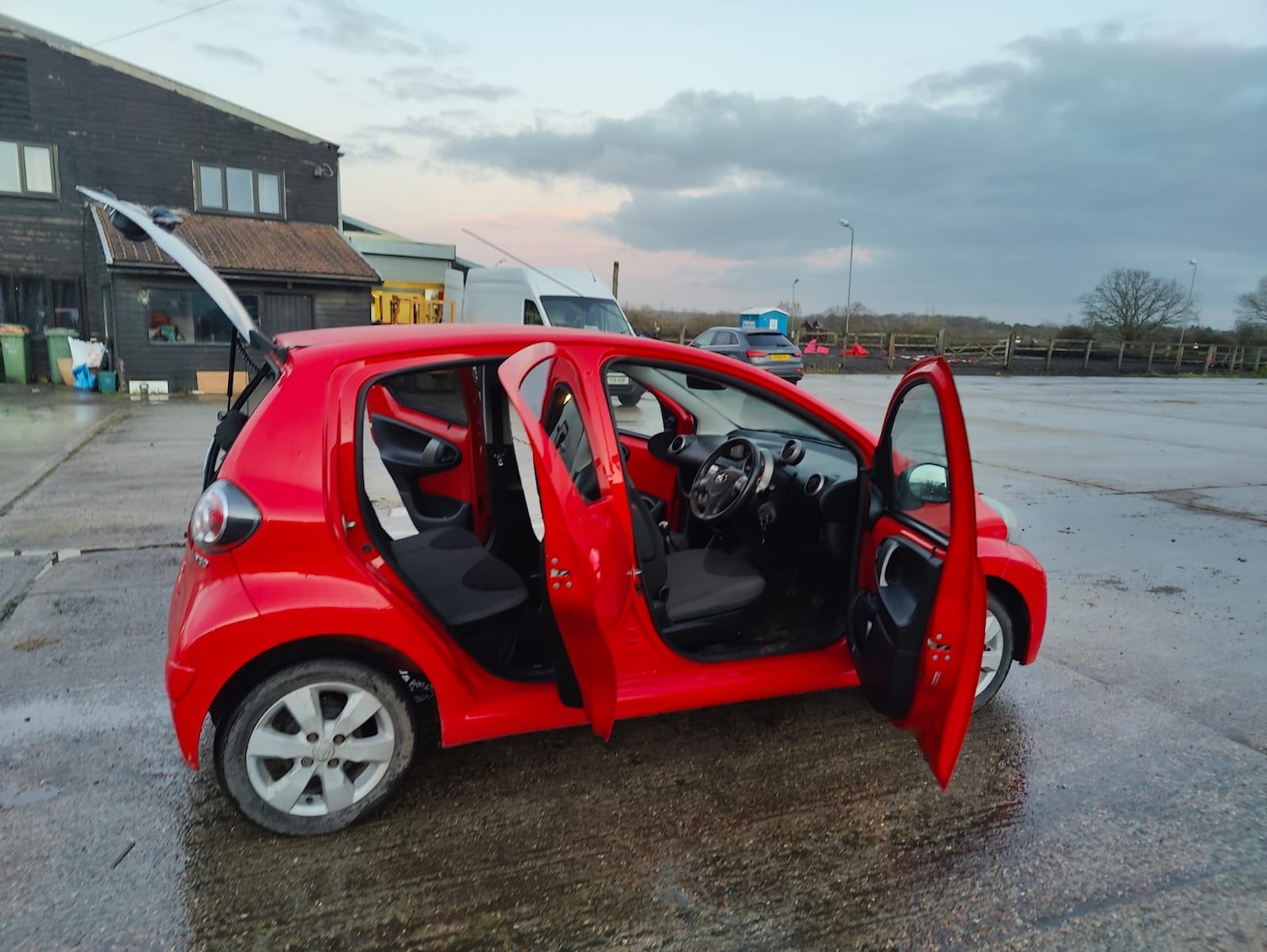 Used Toyota AYGO 2014 for sale - 77170727: Photo 12