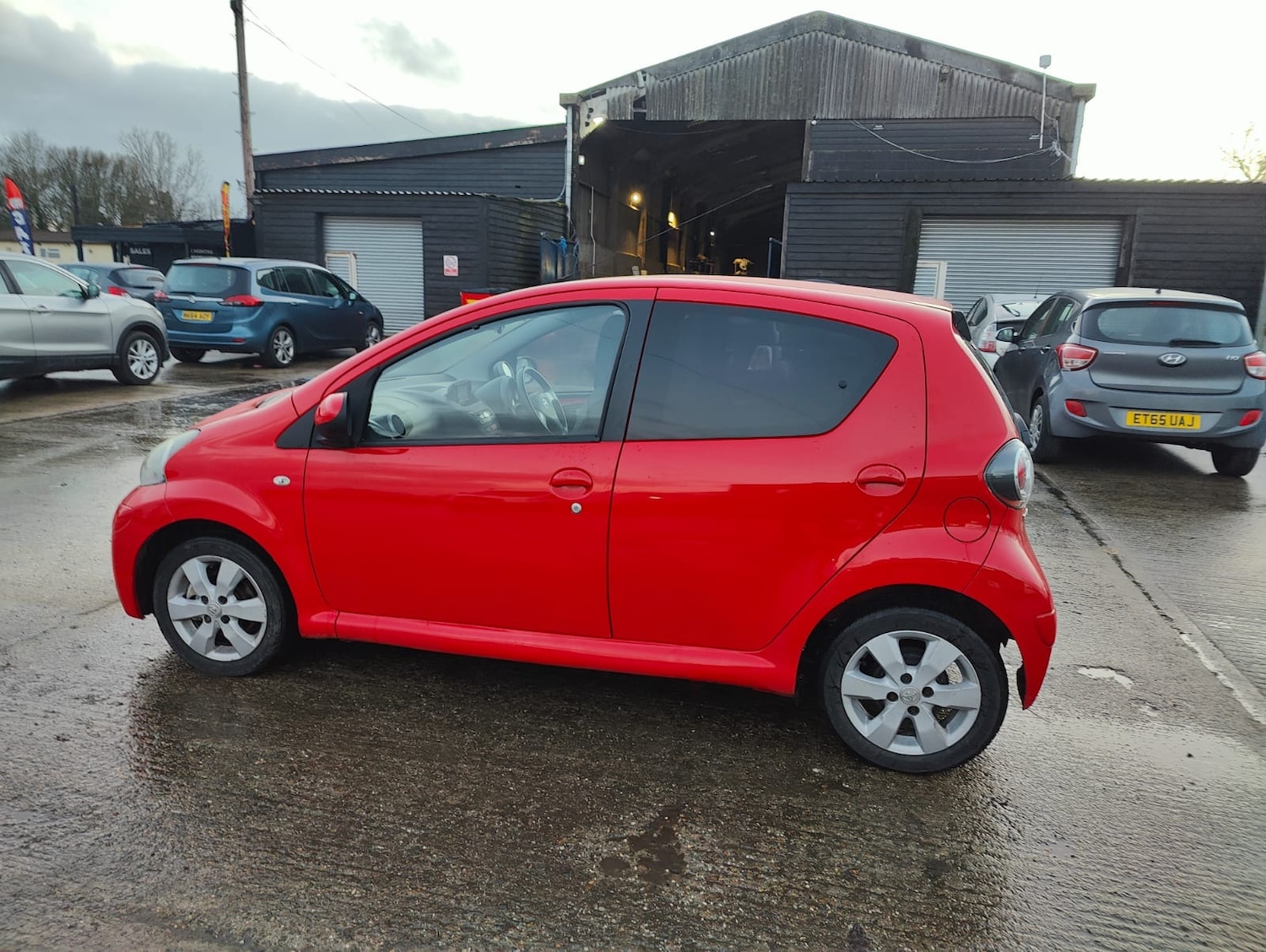 Used Toyota AYGO 2014 for sale - 77170727: Photo 8
