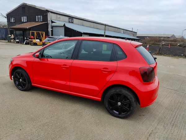 Used Volkswagen Polo 2013 for sale - 76142643: Photo 10