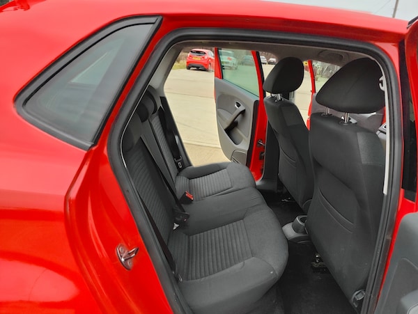 Used Volkswagen Polo 2013 for sale - 76142643: Photo 27