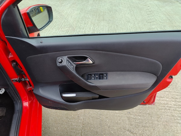 Used Volkswagen Polo 2013 for sale - 76142643: Photo 30