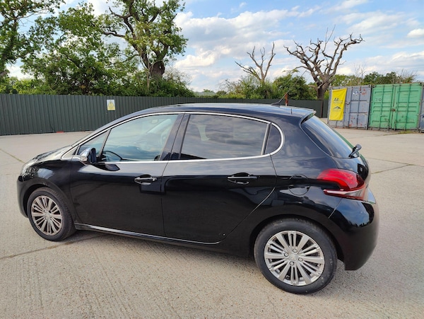 Used Peugeot 208 2016 for sale - 75313867: Photo 10