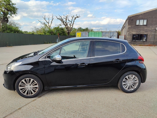 Used Peugeot 208 2016 for sale - 75313867: Photo 11