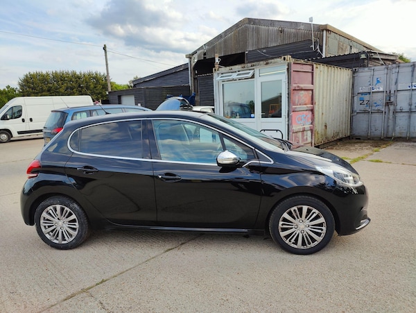Used Peugeot 208 2016 for sale - 75313867: Photo 15