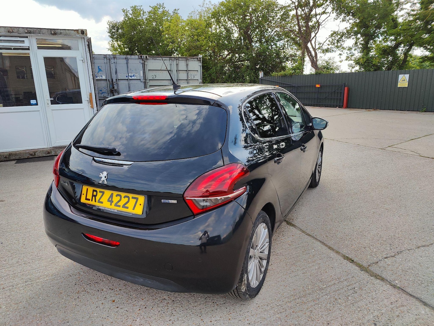 Vehicle 21
