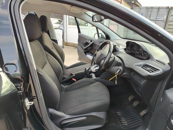 Used Peugeot 208 2016 for sale - 75313867: Photo 29