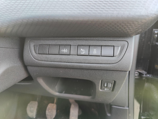Used Peugeot 208 2016 for sale - 75313867: Photo 37
