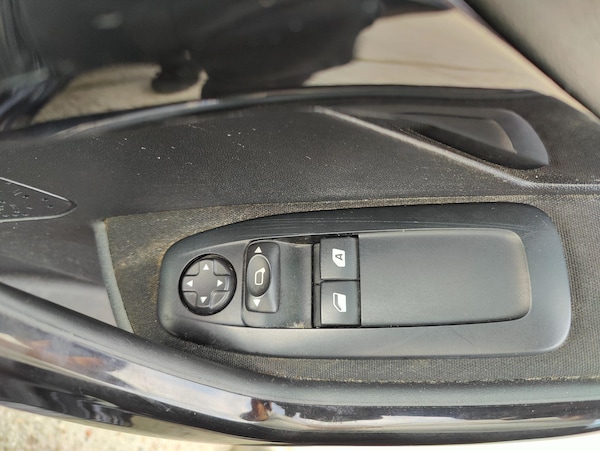 Used Peugeot 208 2016 for sale - 75313867: Photo 39